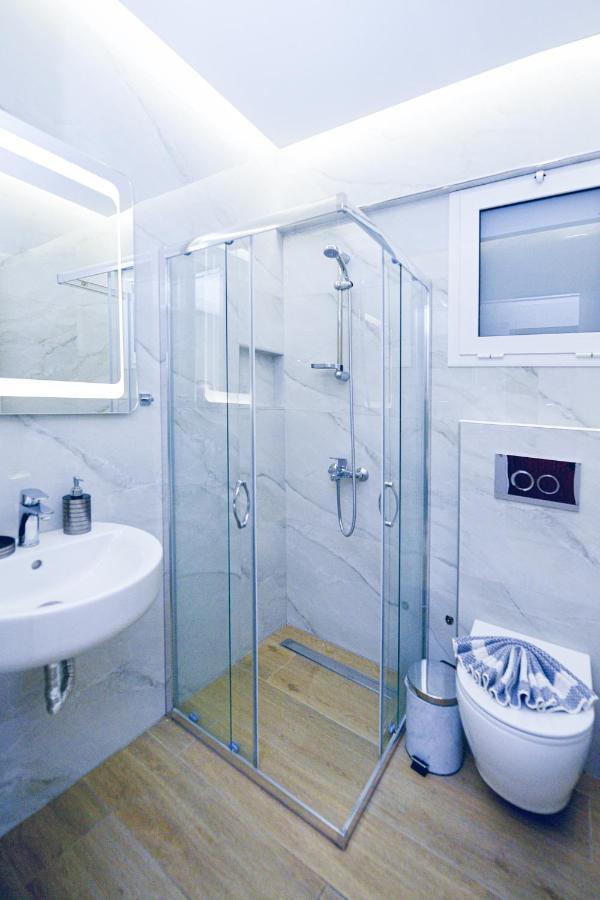 Astoria Studio Ii, Rhodes City Center - Brand New Bathroom المظهر الخارجي الصورة